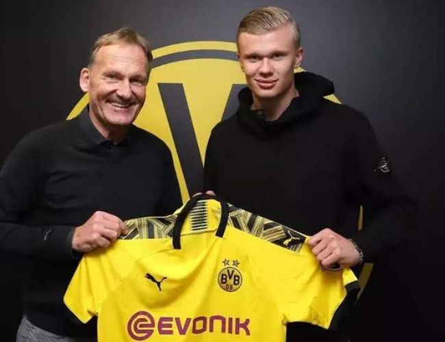 配三个不同 配三个不同